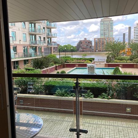 St George Wharf Apartment Londres Exterior foto